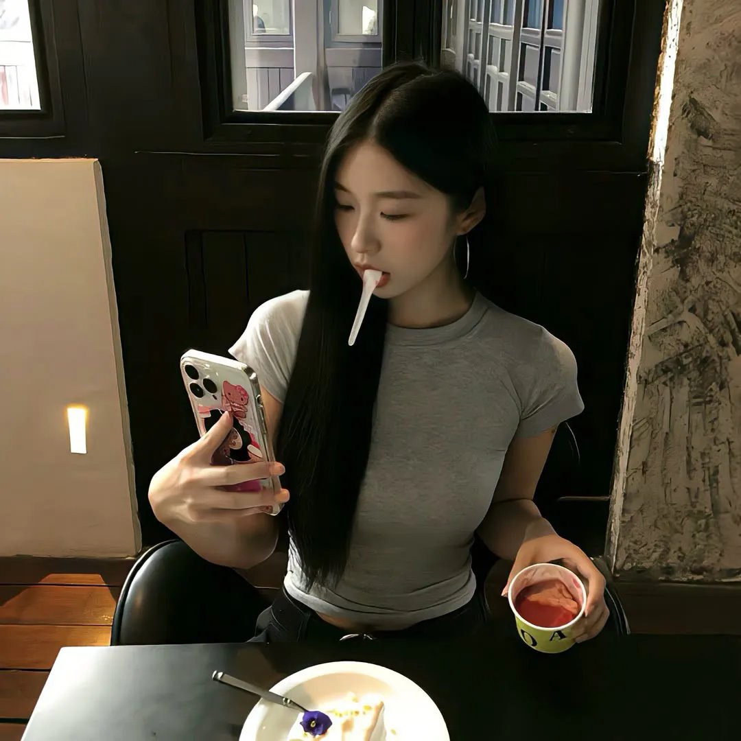 微笑的人们 海报